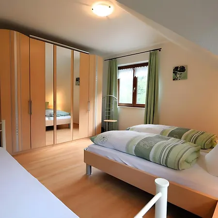 Zur Linde Фермерский дом *