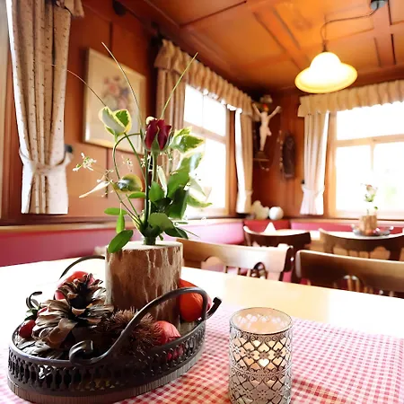 Zur Linde Séjour à la ferme *